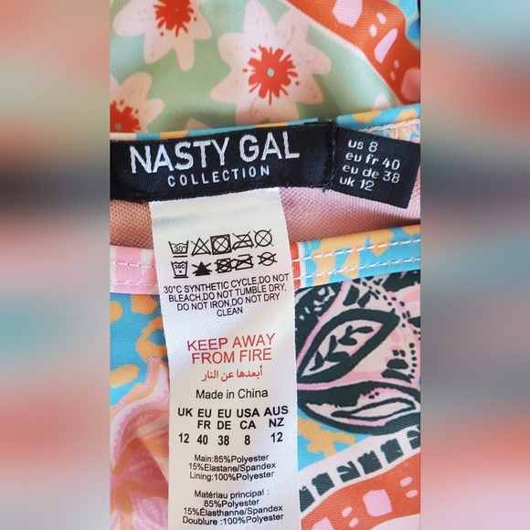 Nasty Gal Floral Boarder Boho Print Tassel Beaded  Bikini Swimsuit Set Size 8 - Picture 10 of 10